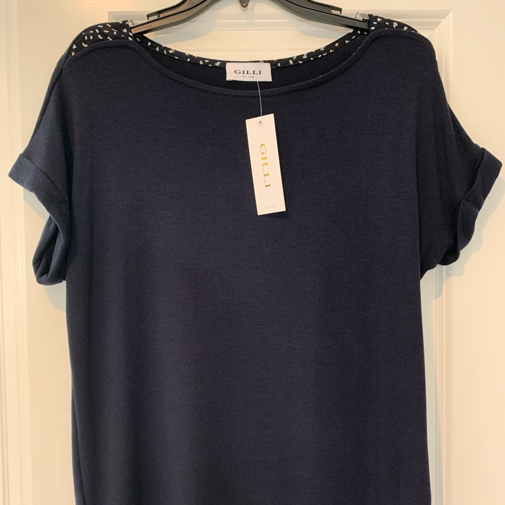 Navy blue shirt sleeve shirt